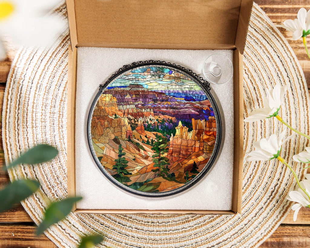 Bryce Canyon National Park Glass Suncatcher, US National Park Gift, Mountain Suncatcher, Traveler Gift, Window Hangings, Christmas Gifts. SCBILUMIE23